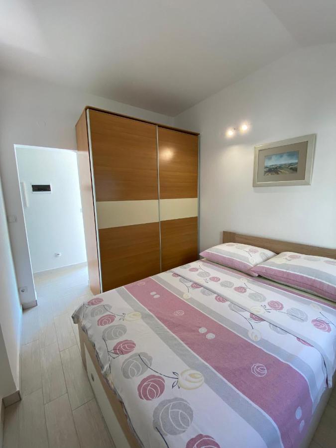 Apartman Cukar II Pula Exterior photo