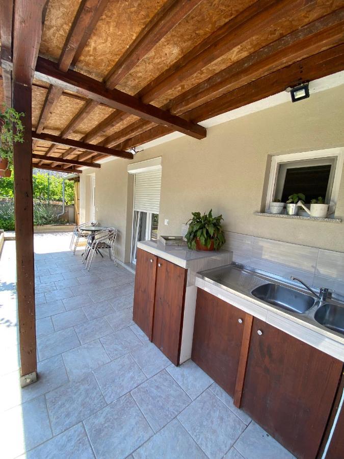 Apartman Cukar II Pula Exterior photo